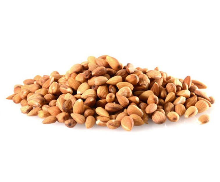Properties of almond oil for beauty
