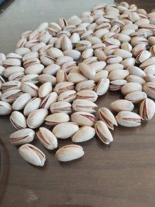 Sale of Akbari pistachios in the world market