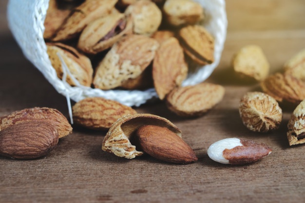 Direct and major export of Moheb almonds _ Nutex Trading exports high quality Iranian Moheb almonds directly and mainly to various foreign countries.