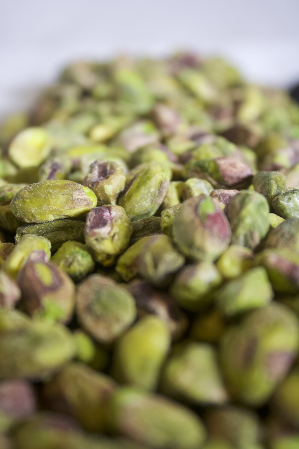 Export of green Akbari pistachio kernels