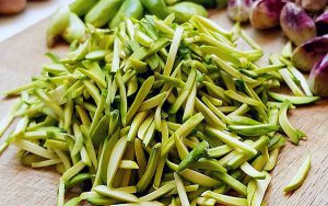 Buy pistachio slices