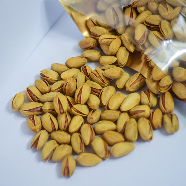 Major export of Akbari pistachios to Qatar