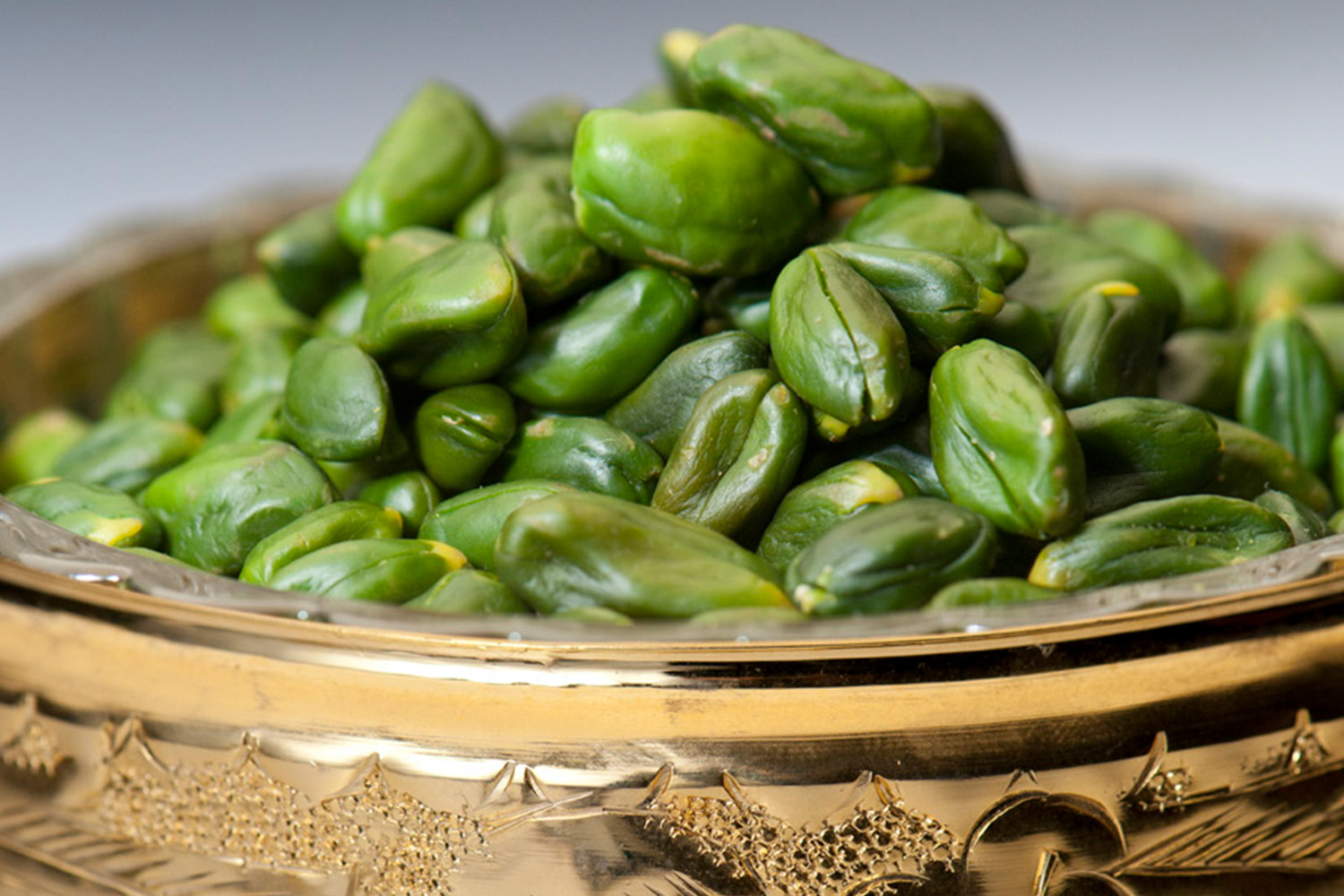 Export/Import peeled pistachio kernels to Europe