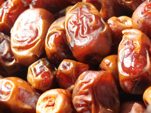 Importing dates from Dubai to India