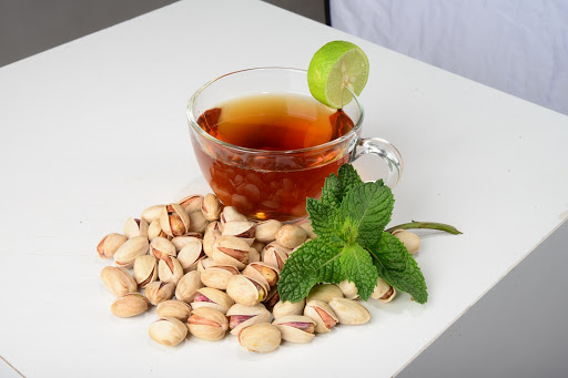Vinegar-flavored pistachios: