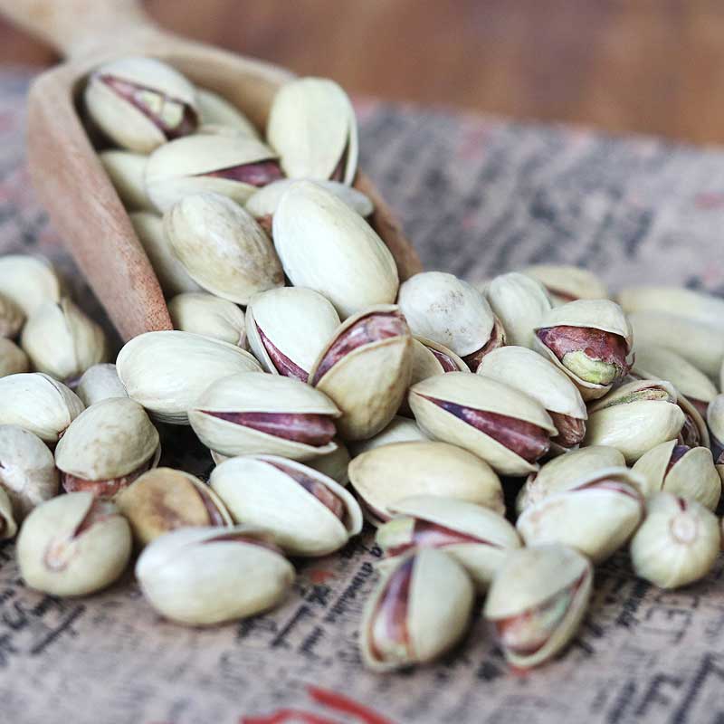 Sale of Akbari pistachios and export to India and UAE
