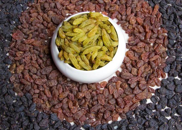 Iranian raisin production and packaging factory