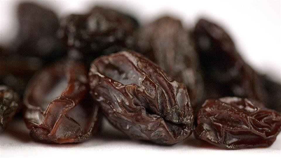 The best benefits of raisins | Raisin supplier company