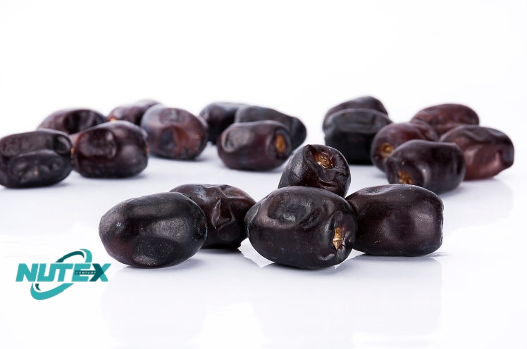 Iranian Dates in Iraq | Nutex Dried Fruits