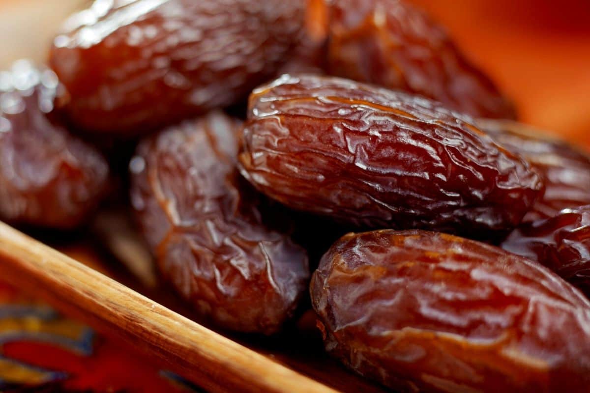 Wholesale Natural Dates in Iran - Date Manufacturers - Nutex Dates